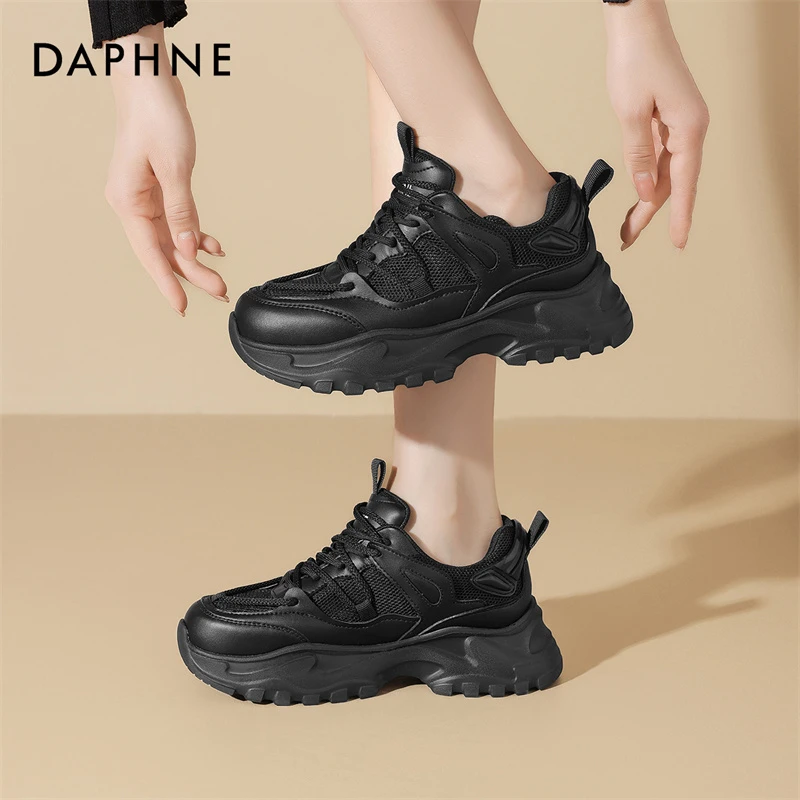 达芙妮黑色老爹鞋女2025新款春季网面透气运动休闲鞋厚底爆款鞋子