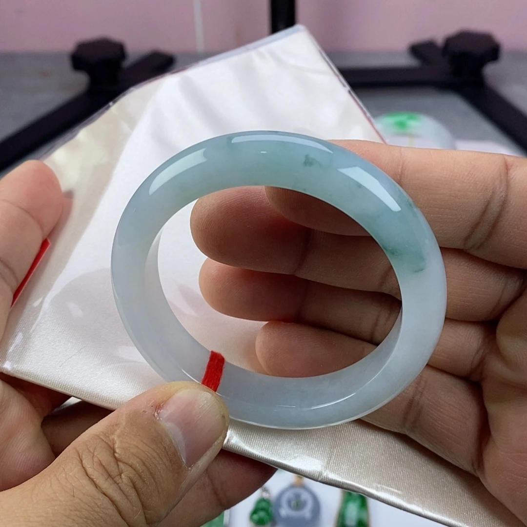 【闪购商品】未镶嵌手镯翡翠