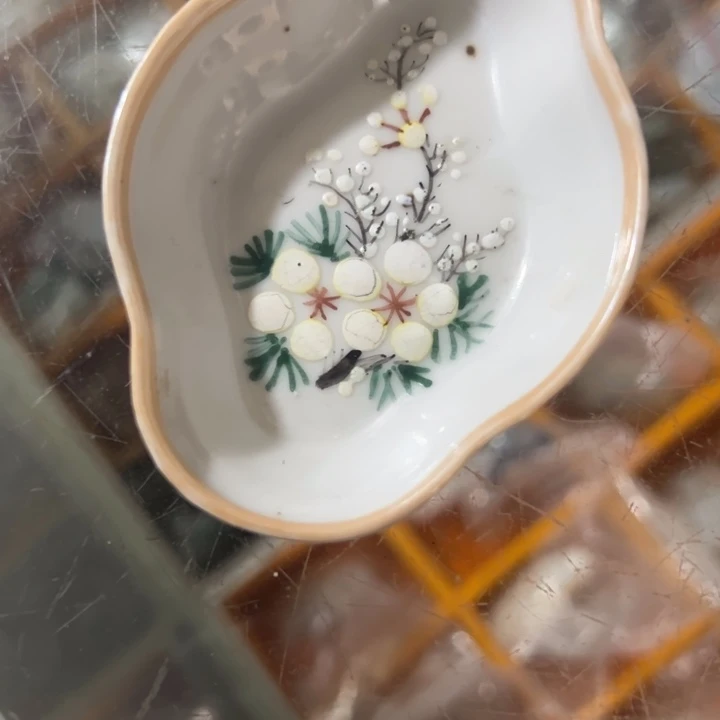 归***…老瓷器粉彩瓷器碟