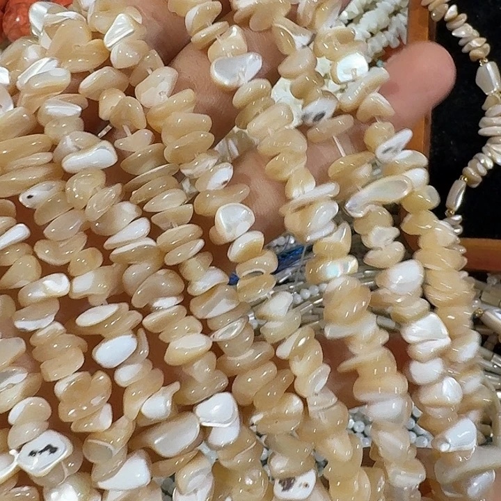 玛瑙/玉髓合金珠宝半成品一条咖色精品马蹄螺随形