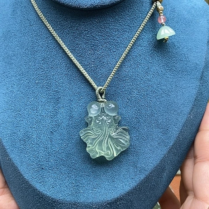 蛇纹石玉合金颈饰