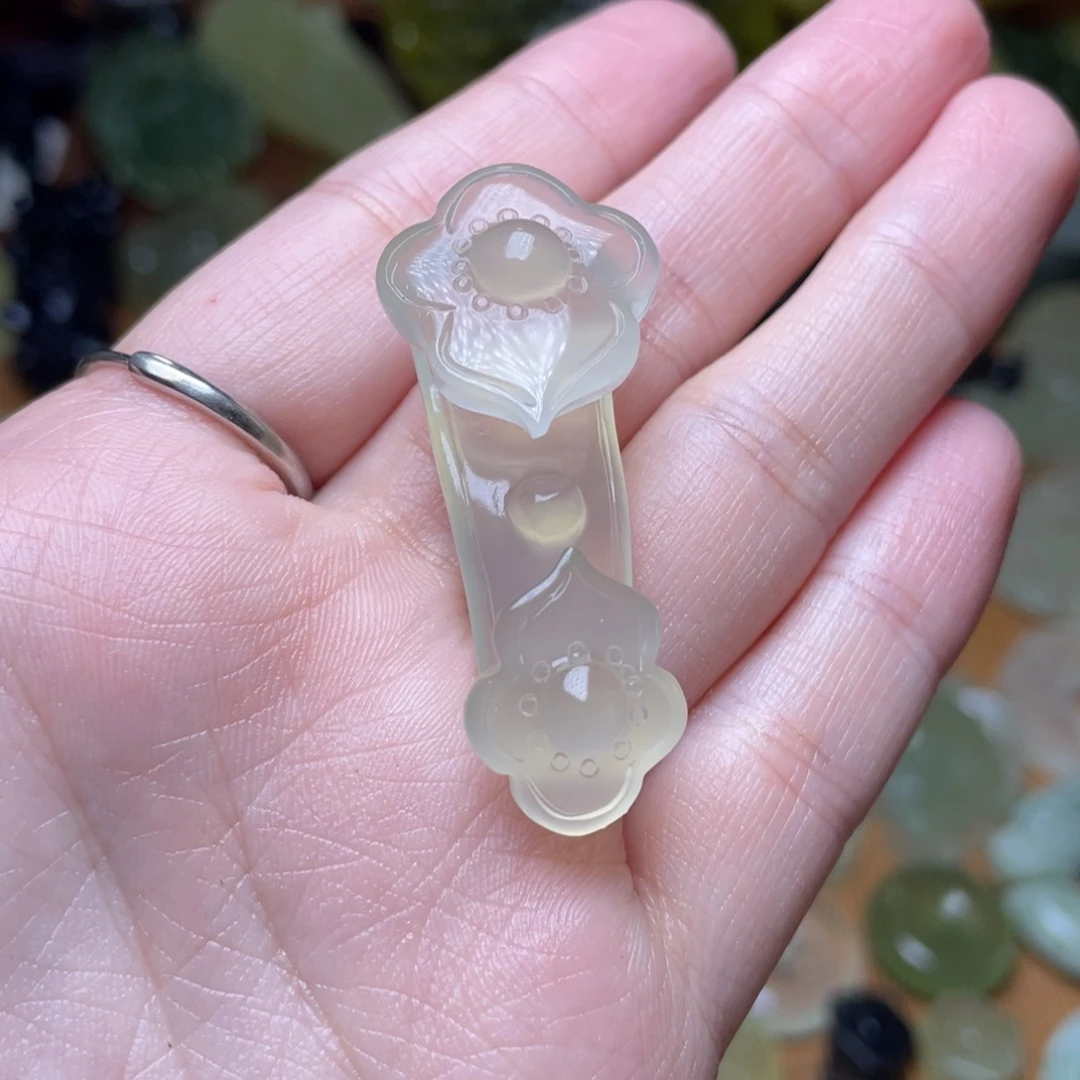 蛇纹石玉未镶嵌吊坠