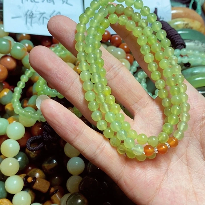 蛇纹石玉颈饰未镶嵌