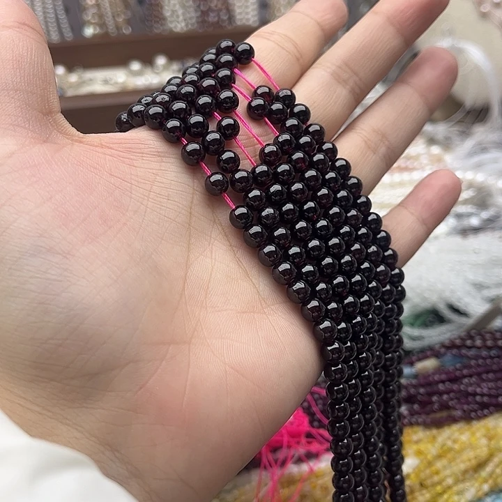 玛瑙/玉髓未镶嵌珠宝半成品一条6mm左右红石榴石