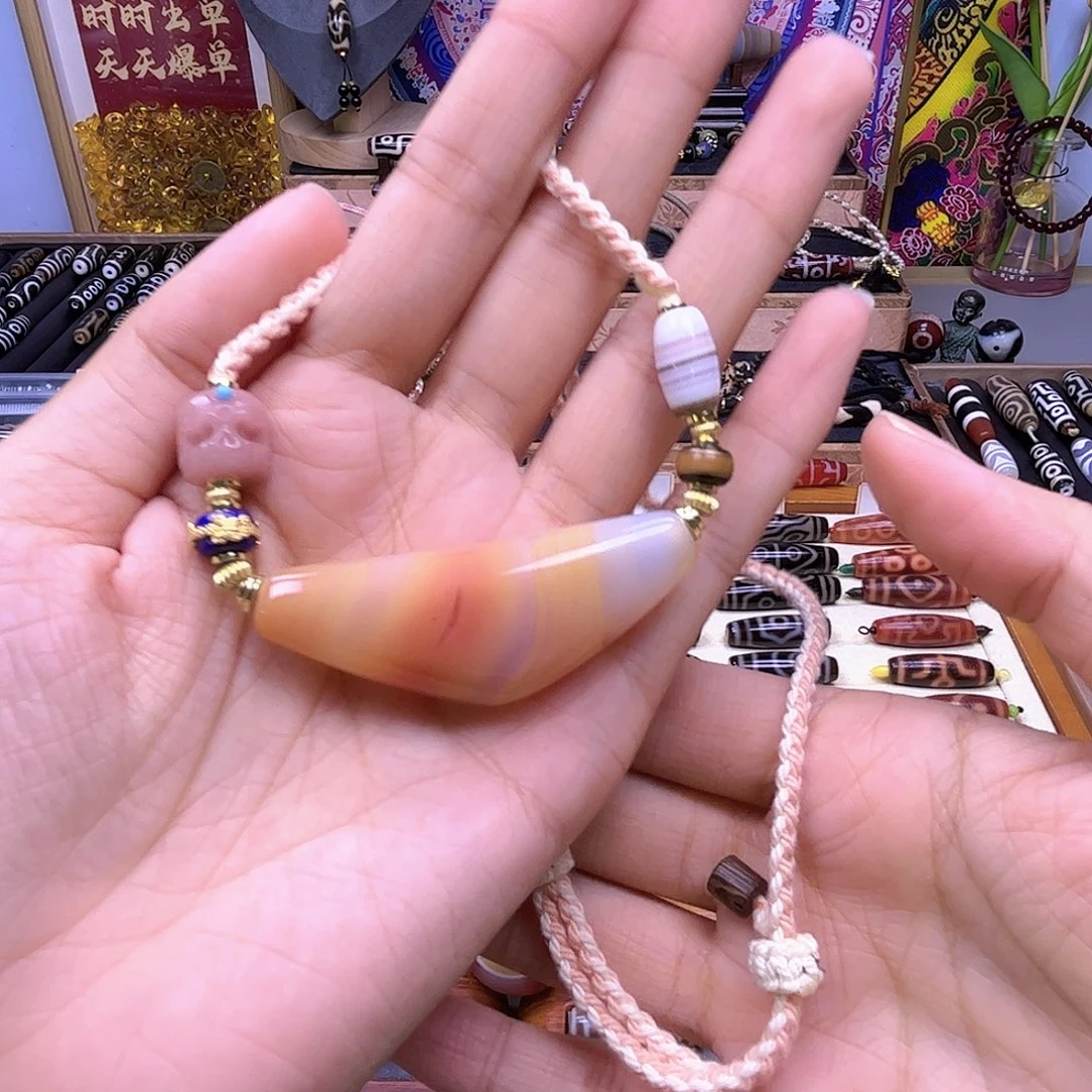 玛瑙/玉髓未镶嵌颈饰