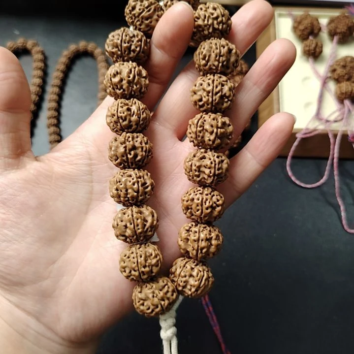 金刚菩提手串六瓣招财花魁