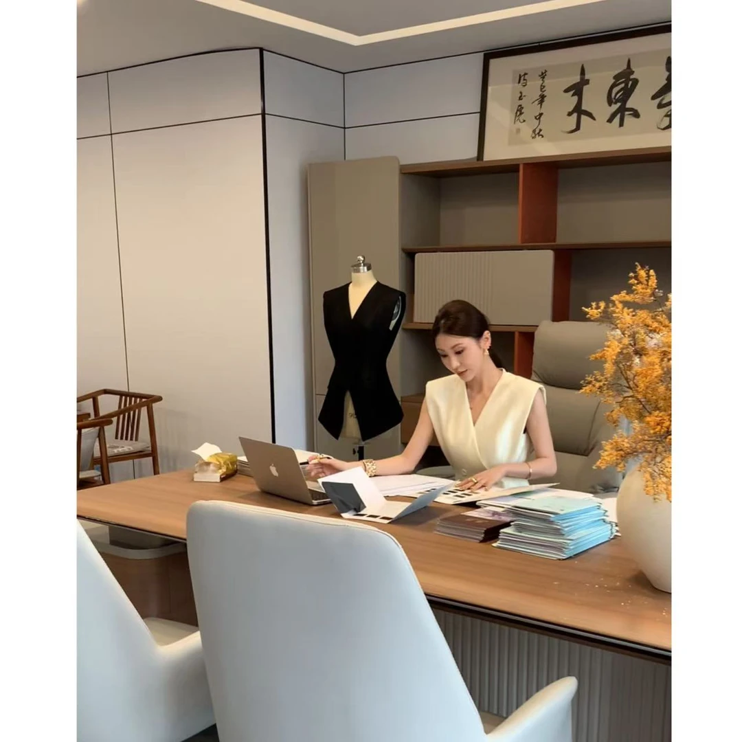 KIKI【恰好时光】2025夏季高级轻奢气质高级感设计师上衣5S3268