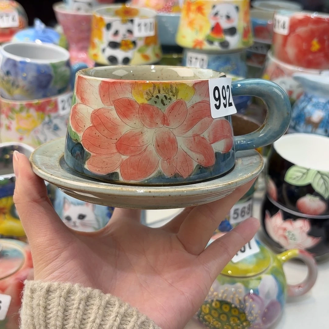 瓷片兔兔好可爱呀打