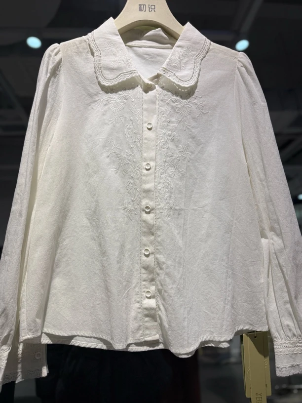 8033 刺绣 蕾丝袖衬衫