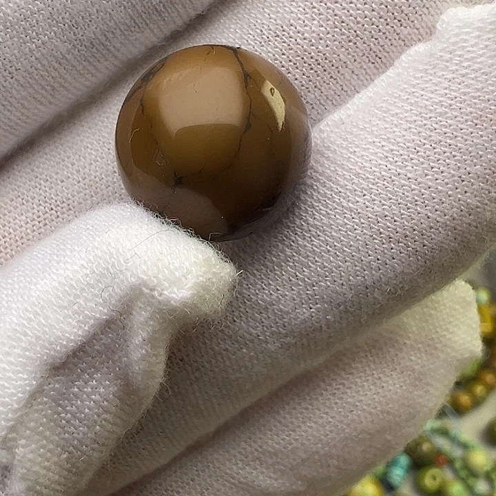 南红玛瑙未镶嵌珠宝奇石