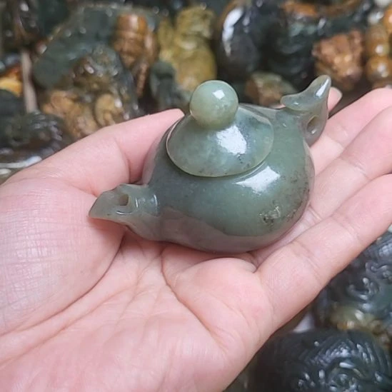 岫岩河磨玉（透闪石质玉）未镶嵌挂件