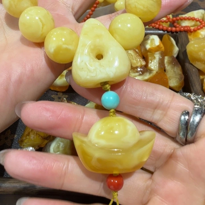 定制琥珀未镶嵌蜜蜡