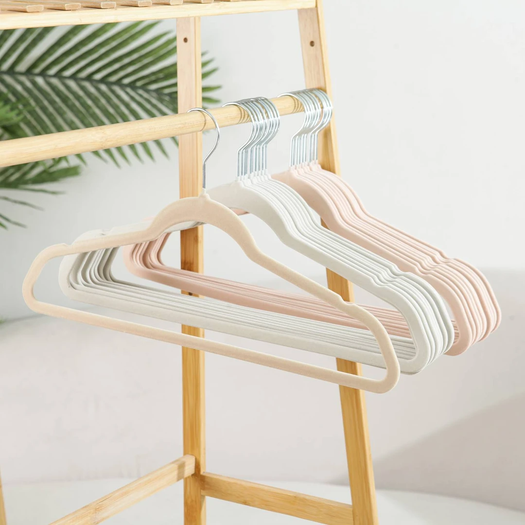 K252019 两卡 植绒防滑衣架10支/卡