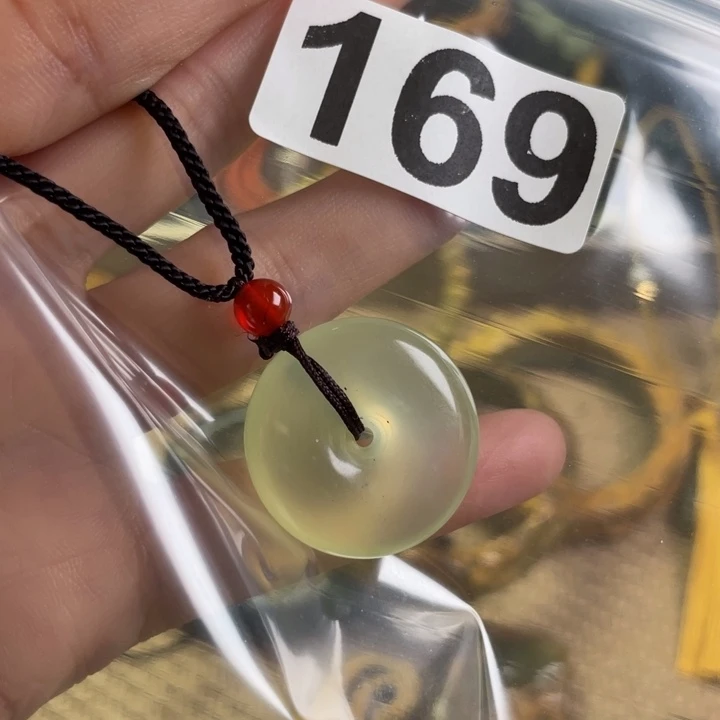 岫岩河磨玉（透闪石质玉）手把件未镶嵌