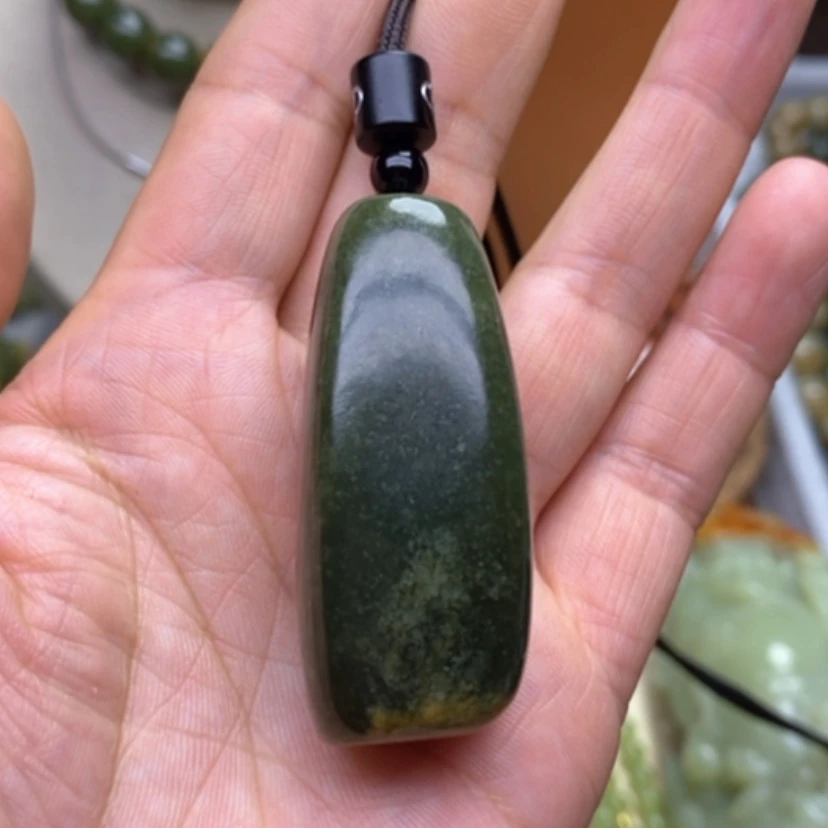 【闪购商品】未镶嵌岫岩河磨玉（透闪石质玉）挂件