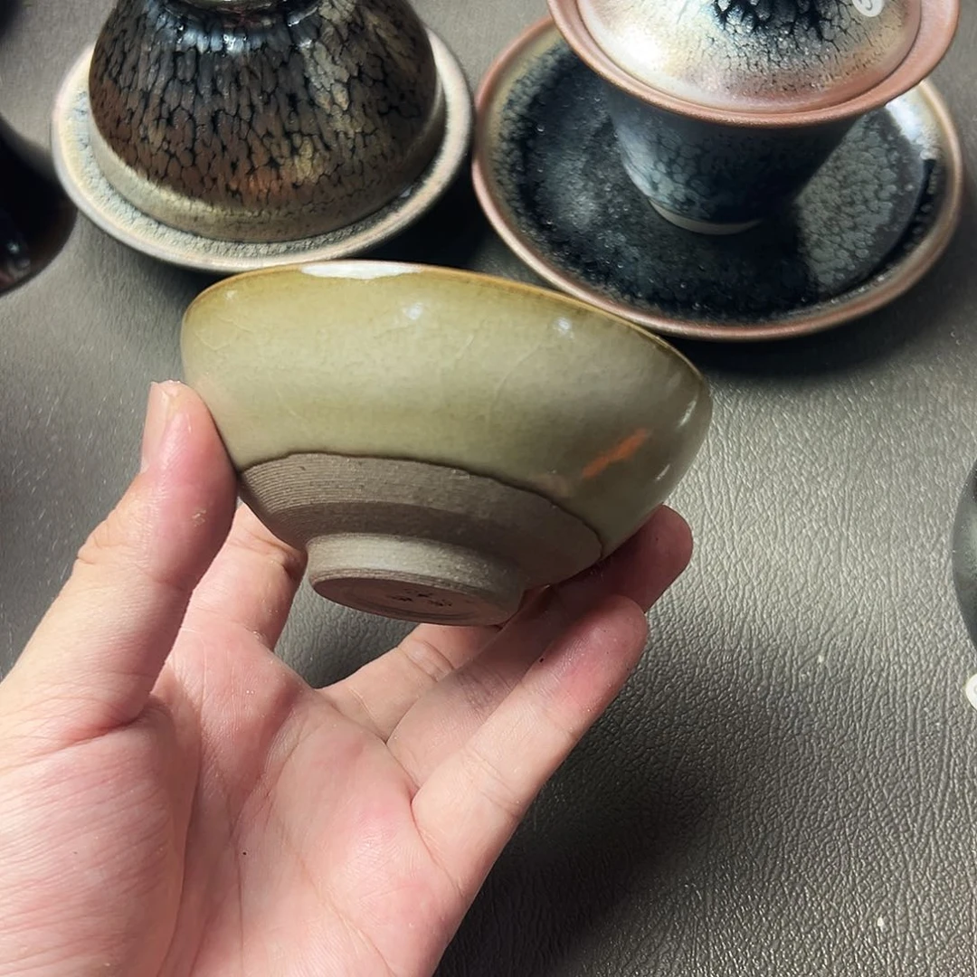 茶盏好想和她谈心聊天的