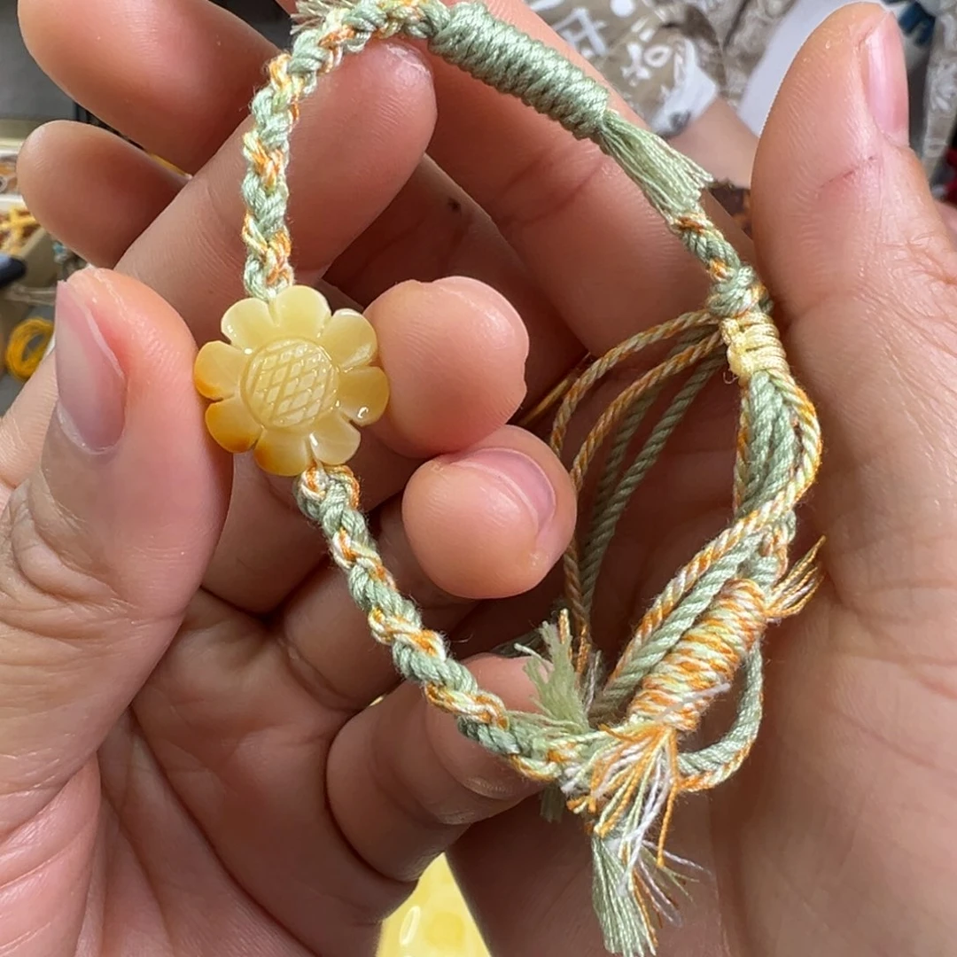 蜜蜡裸石未镶嵌蜜蜡