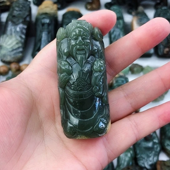 未镶嵌岫岩河磨玉（透闪石质玉）把件深***㎕