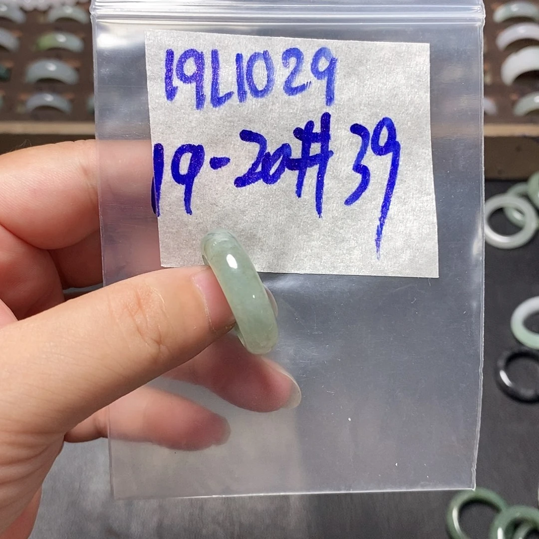 未镶嵌定制翡翠翡翠