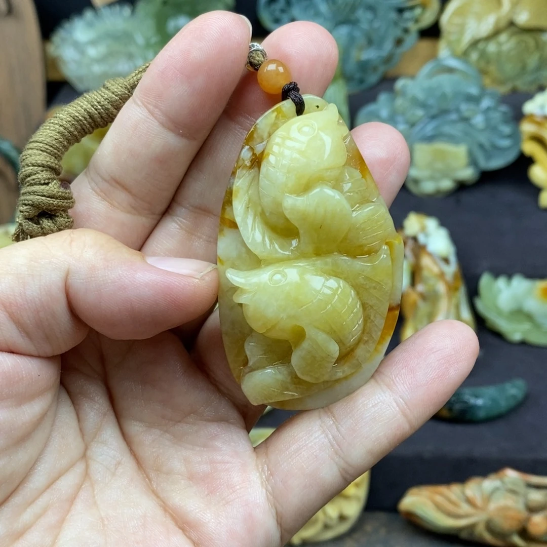 蛇纹石玉未镶嵌吊坠(赠链)
