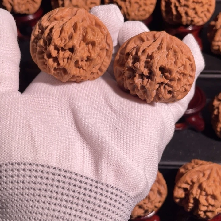 文玩核桃吊坠43官帽