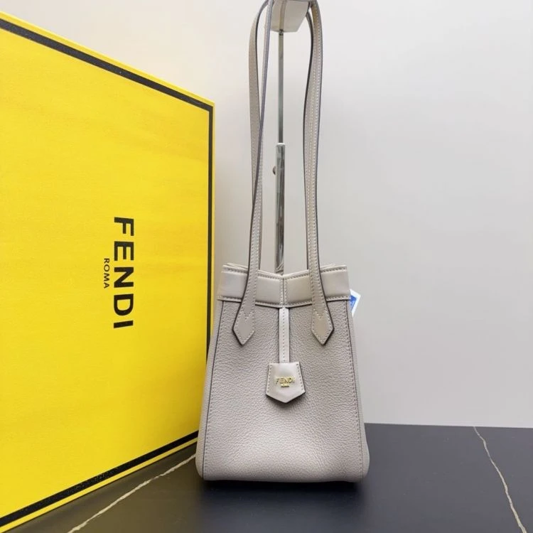 包包/芬迪/95新/C18318591171/[260102SYNC]