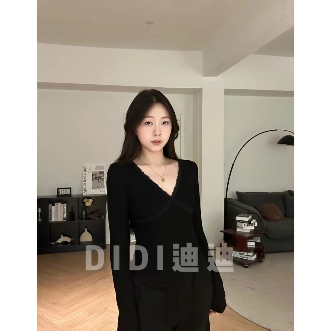 【DIDI】辣妹蕾丝V领性感内搭修身收腰长袖t恤上衣设计感小众T恤