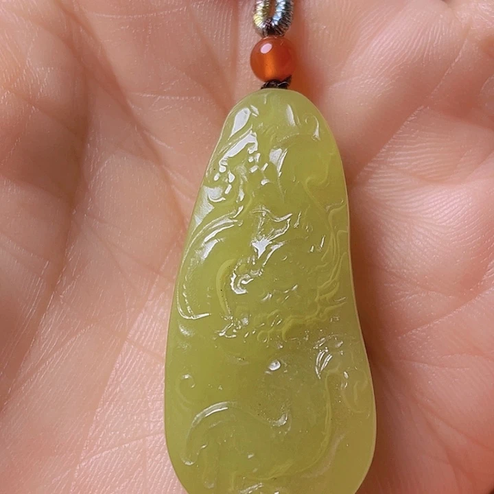 岫岩河磨玉（透闪石质玉）未镶嵌把件