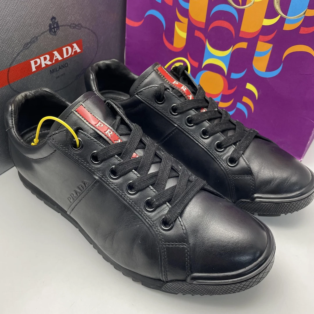 95新 Prada/普拉达 41欧码/黑色男士低帮舒适时尚百搭系带板鞋