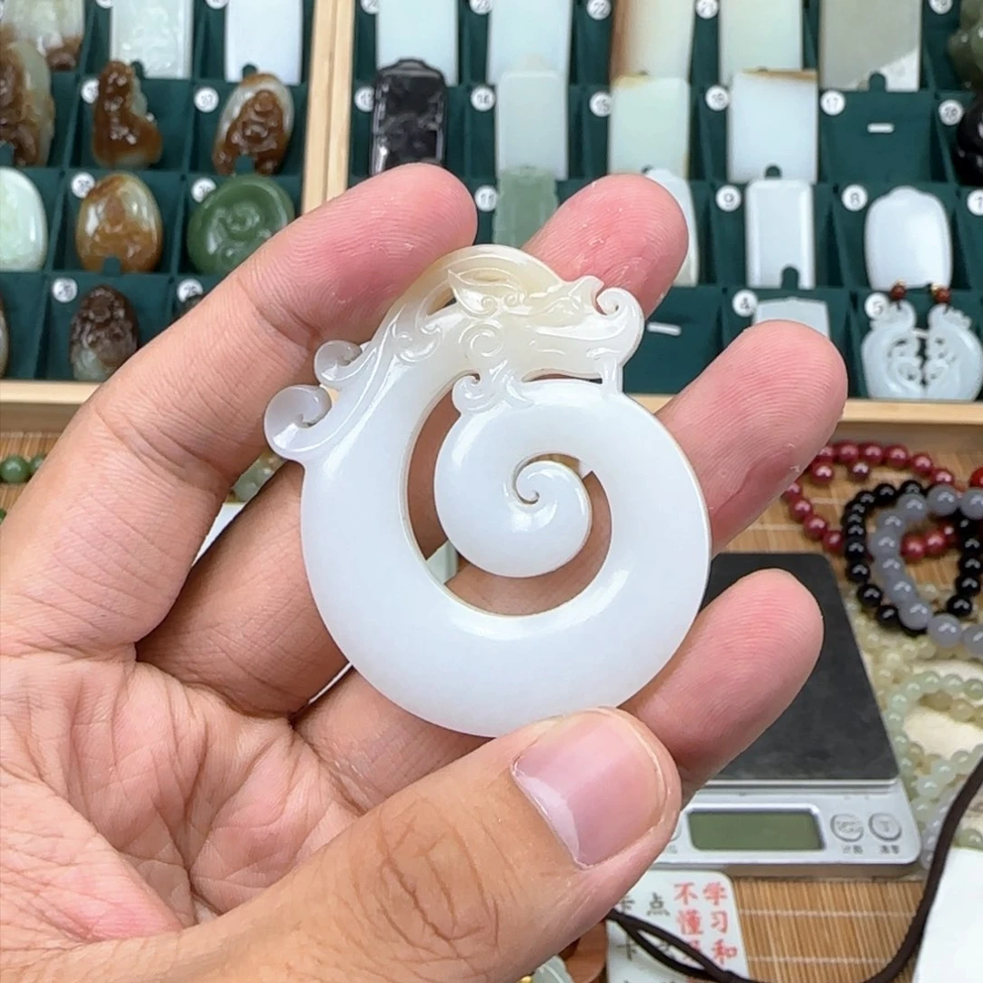 和田玉挂件未镶嵌