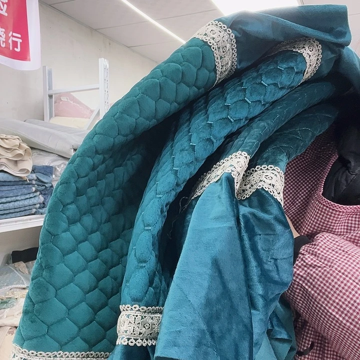 毛绒啦咯啦咯啦咯啦咯啦