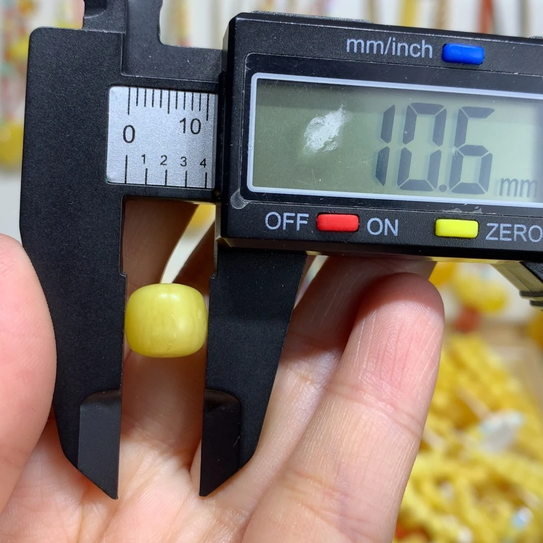 蜜蜡裸石未镶嵌特价瑕疵