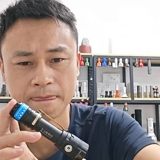 ns2强光手电筒2500流明