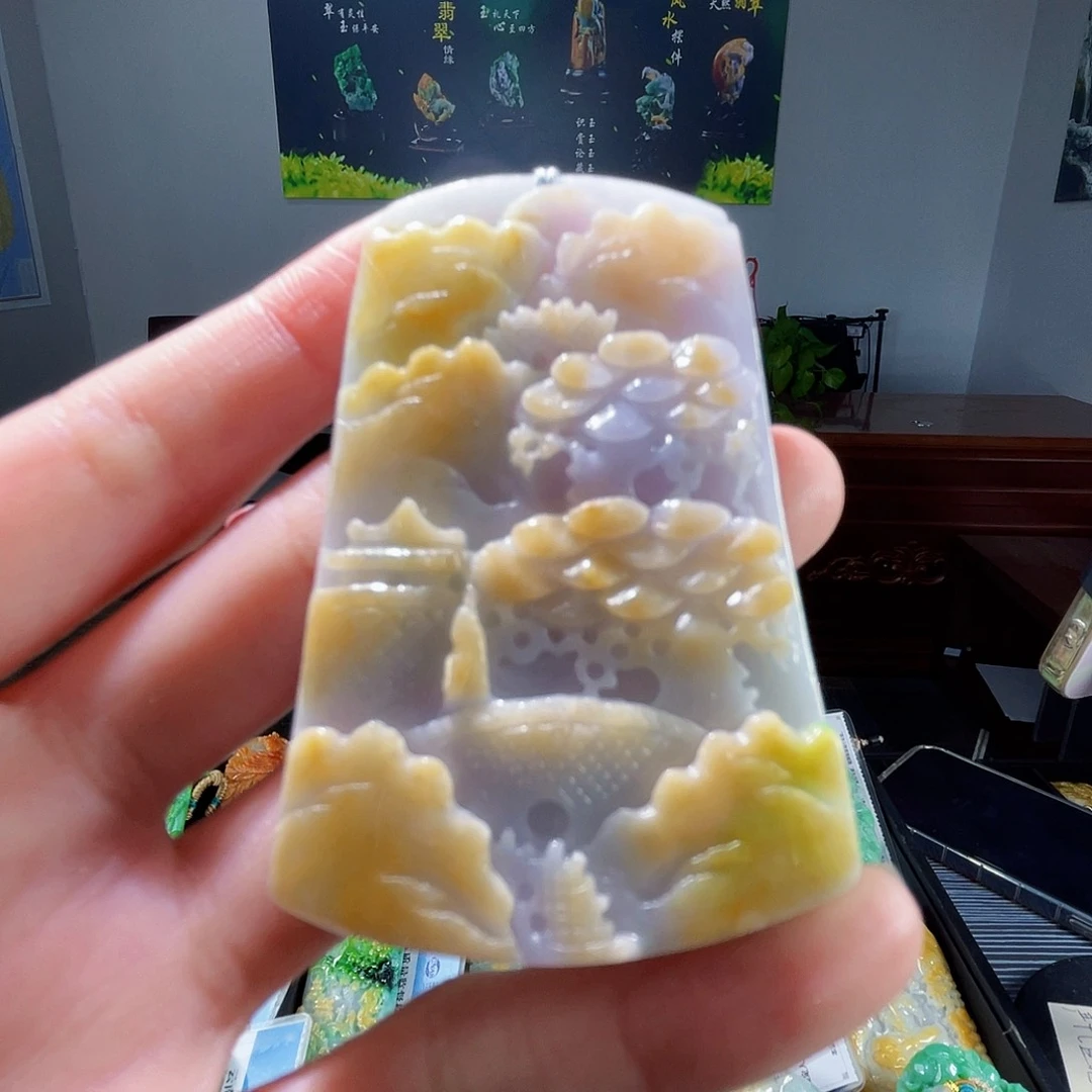 颈饰未镶嵌翡翠翡翠￼