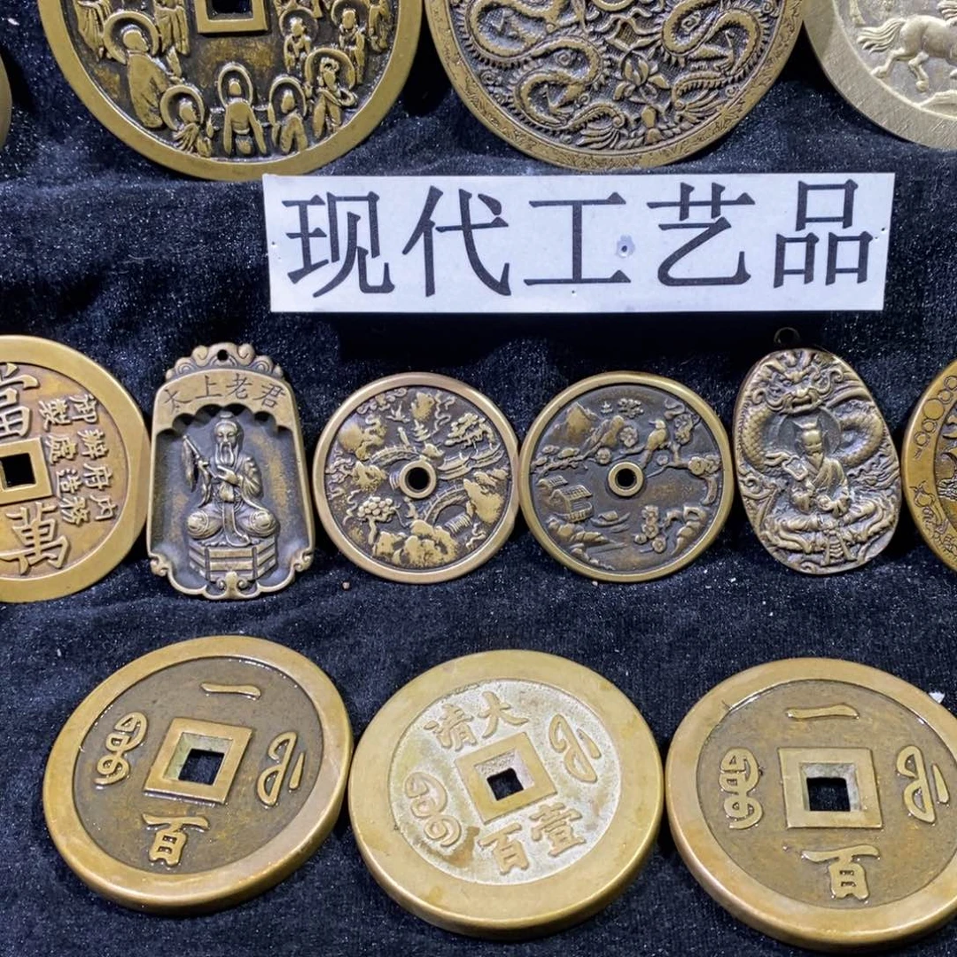 张***8翻砂铸造现代工艺品