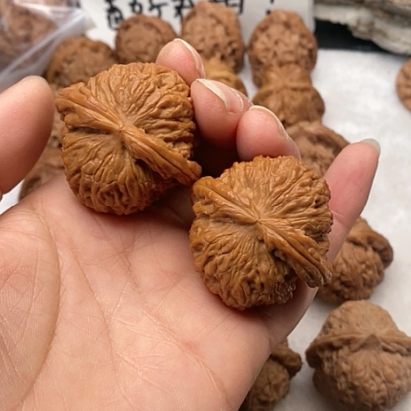 【闪购商品】吊坠文玩核桃白狮子
