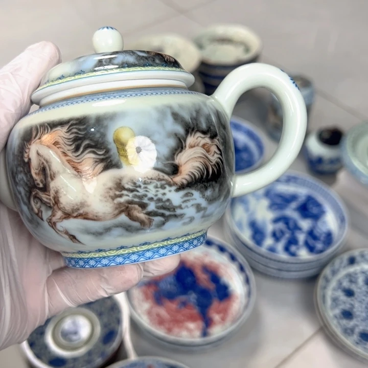 瓷片粉彩梦马茶壶全品