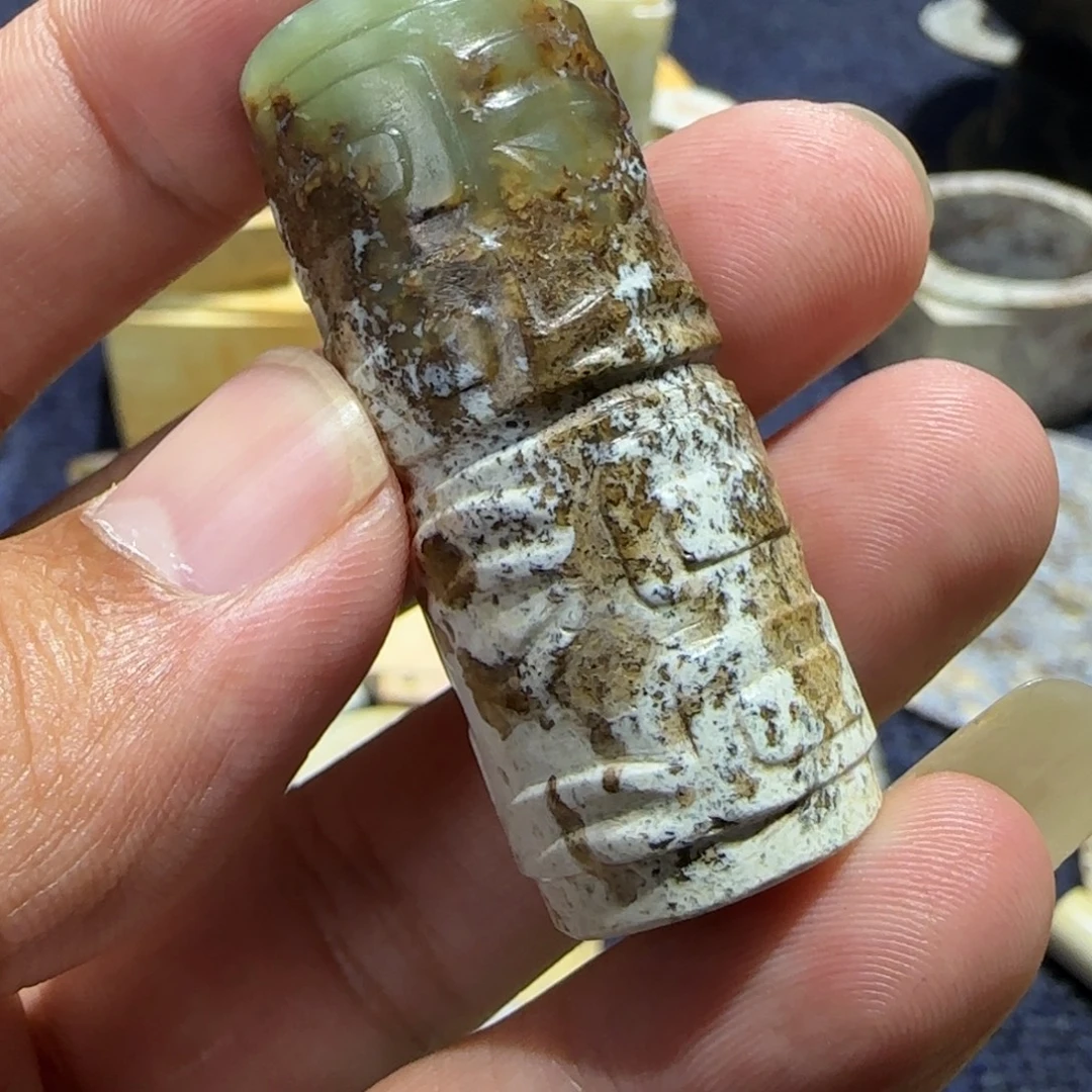 祁***山和田玉（糖玉）未镶嵌车挂