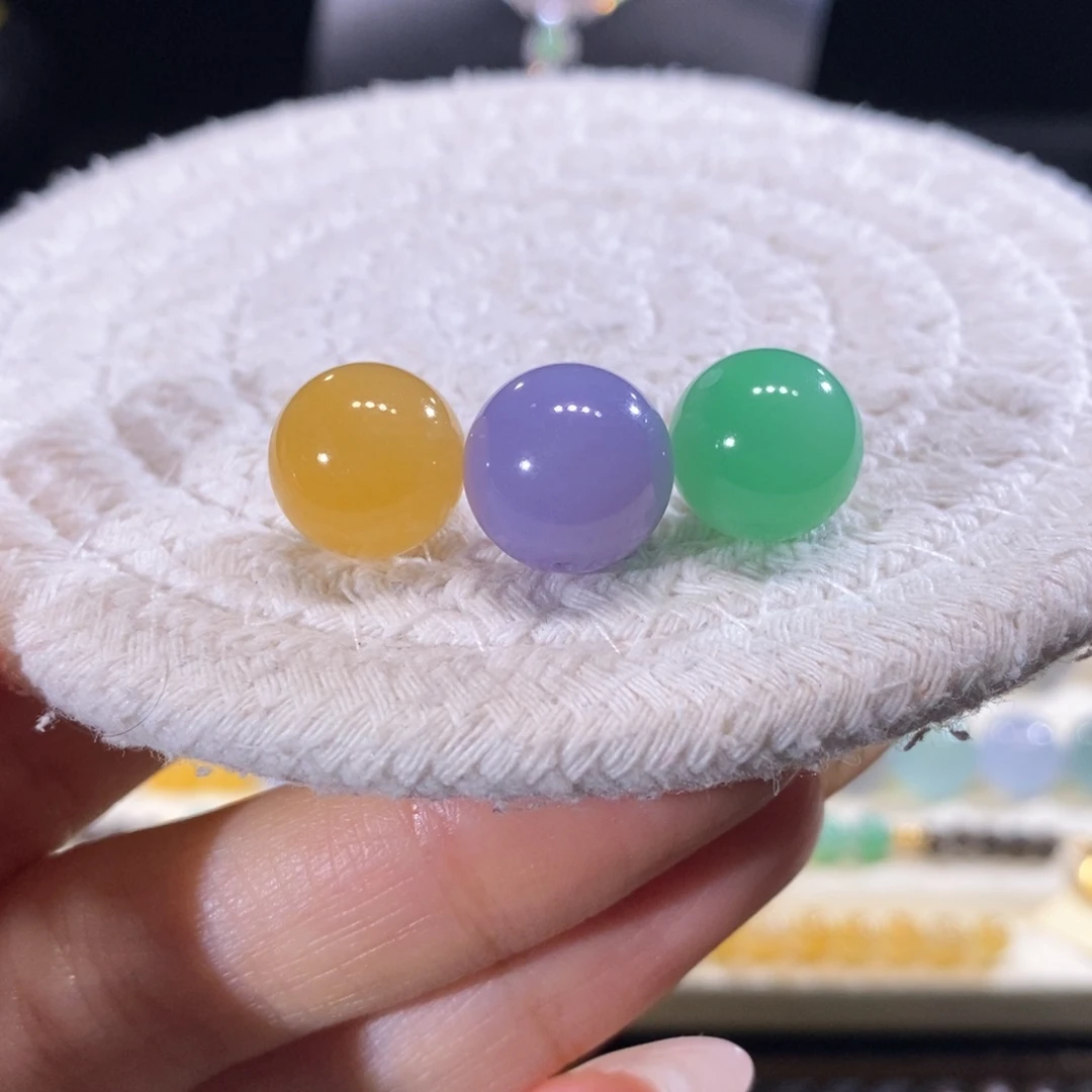 翡翠未镶嵌颈饰翡翠浓三彩圆珠一组12+mm