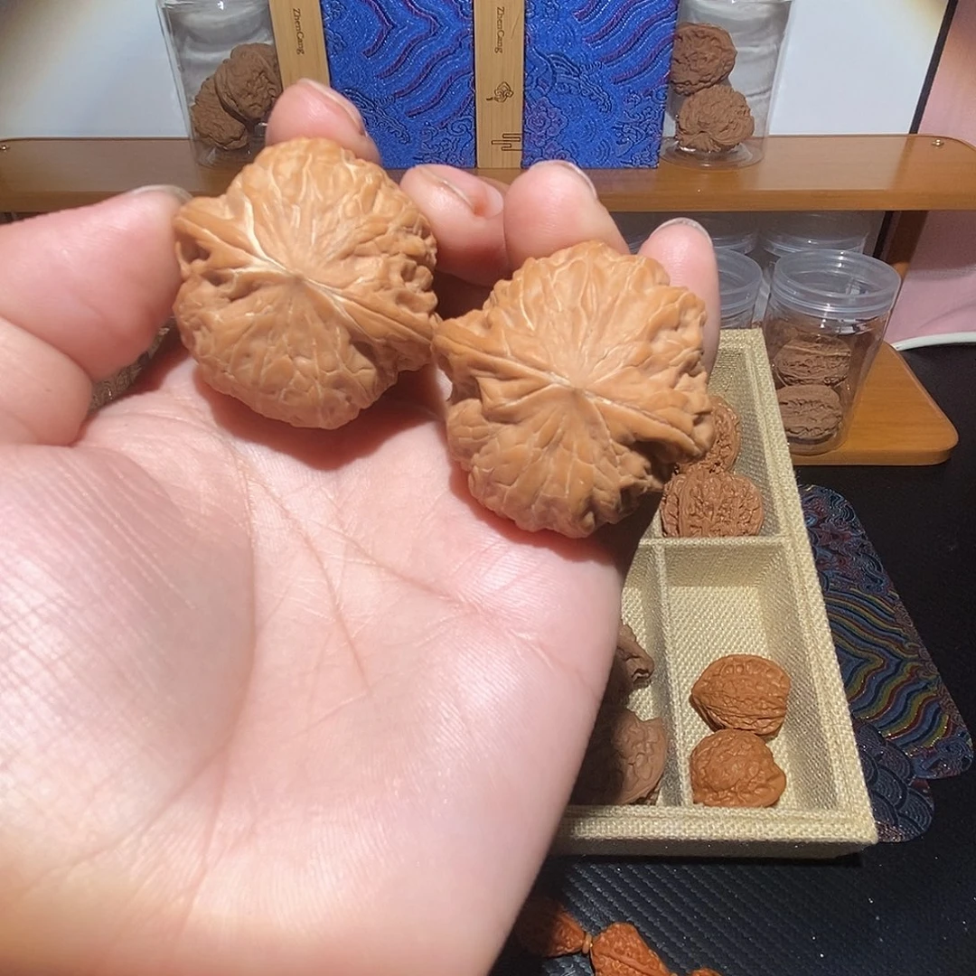 文玩核桃吊坠铁锤妹妹