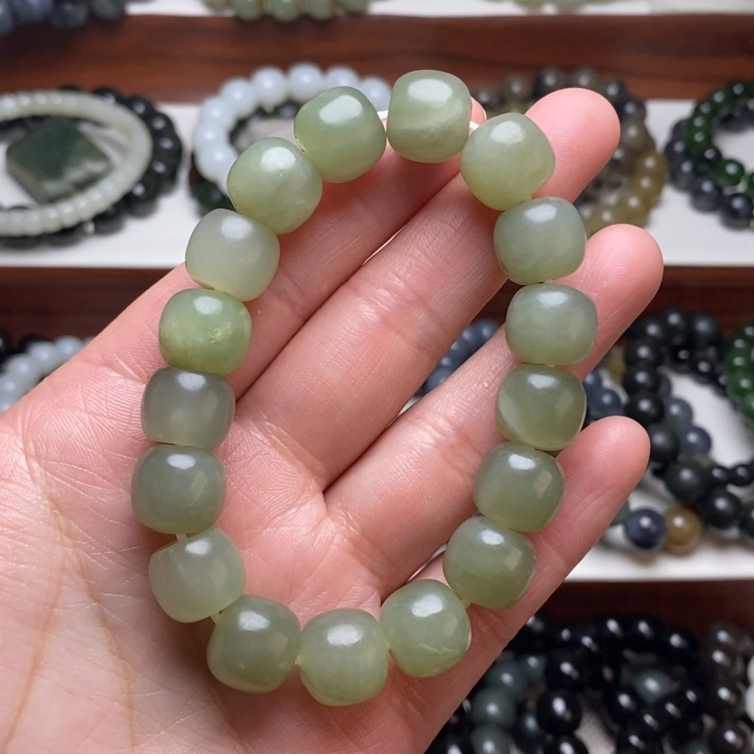 和田玉未镶嵌手串