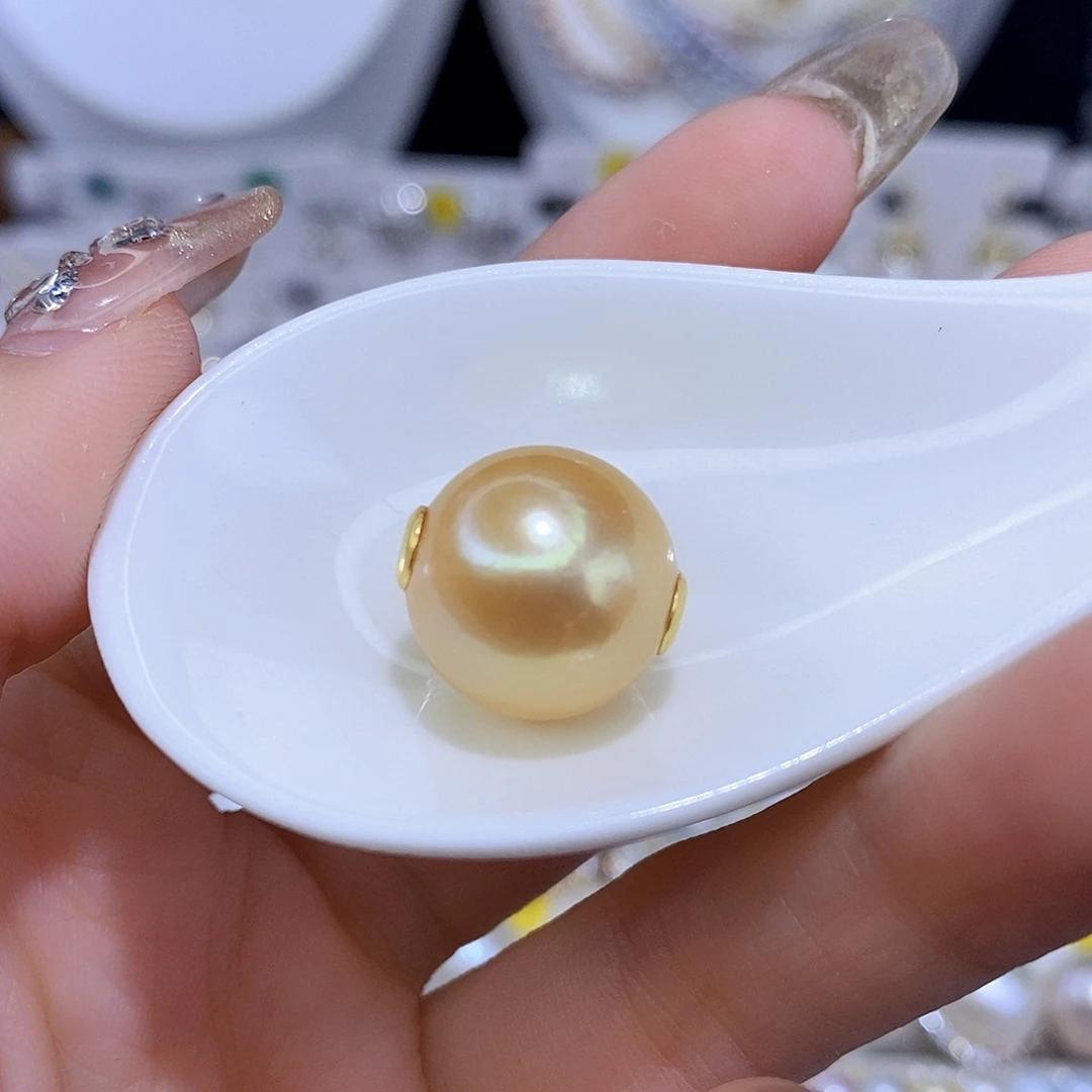 颈饰银S925镶嵌淡水珍珠