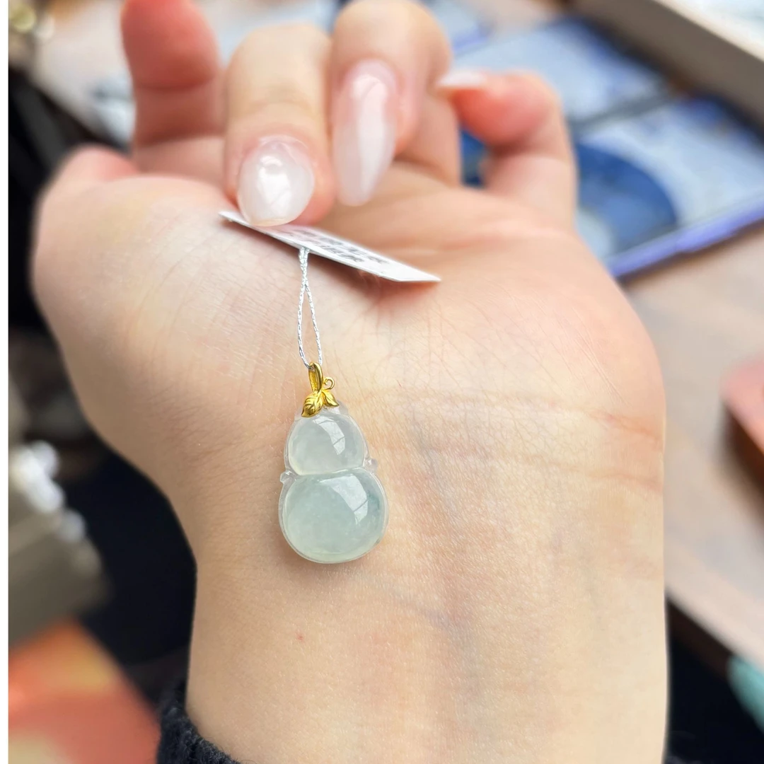 天然缅甸A货翡翠18k金葫芦