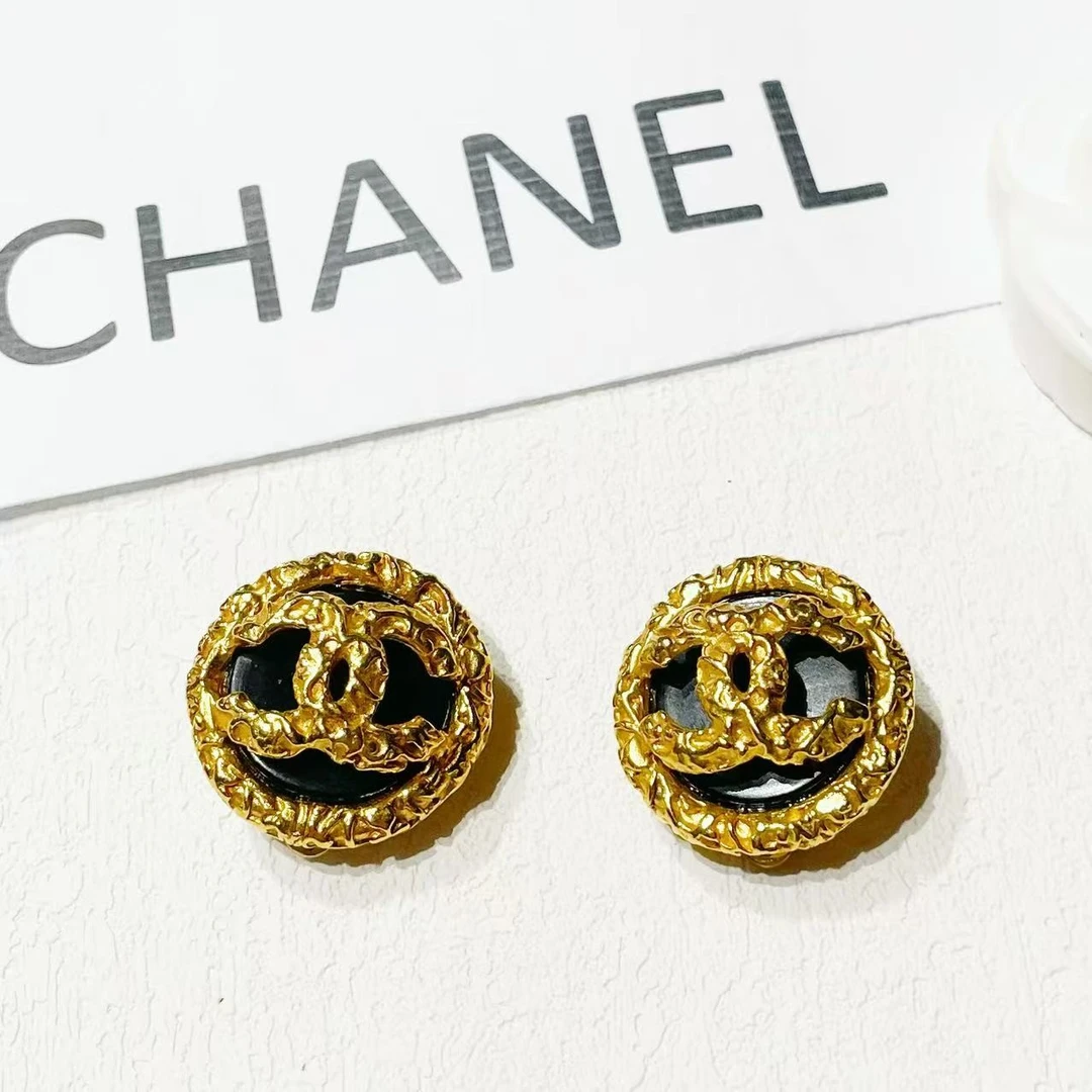 95新 Chanel/香奈儿 中古黑金熔岩双C耳夹(双标)/CJ5804