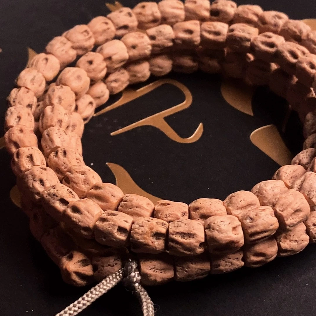 吊坠柏香籽/百香籽被***嘴百里