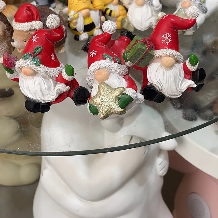 树脂红色圣诞老人三个