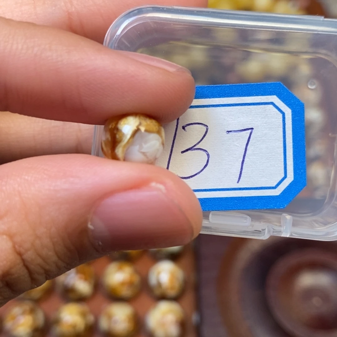 把件猴头核桃沁色圆珠老型137