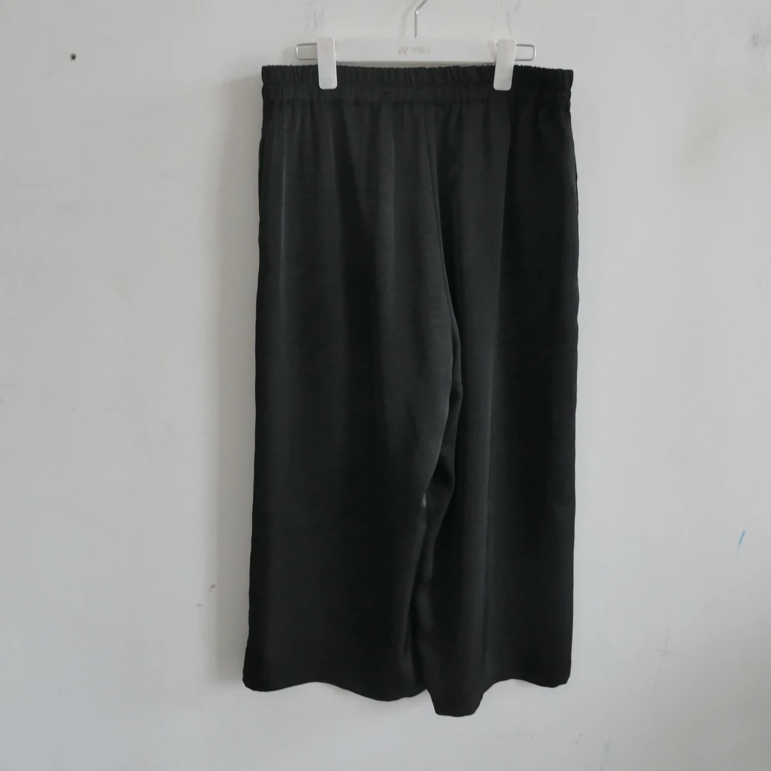 XQ-2430早秋醋酸手抓褶筒裤