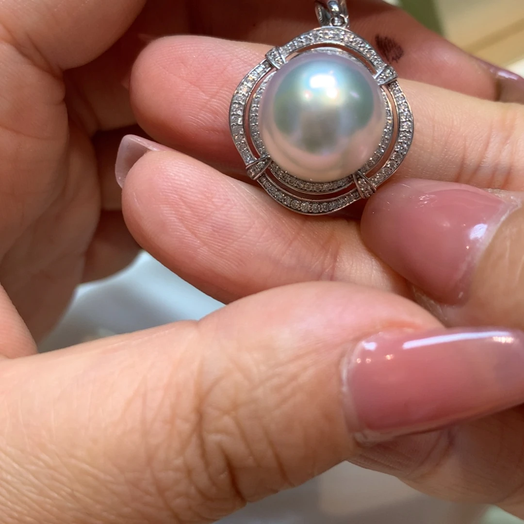 海水珍珠颈饰18K金镶嵌