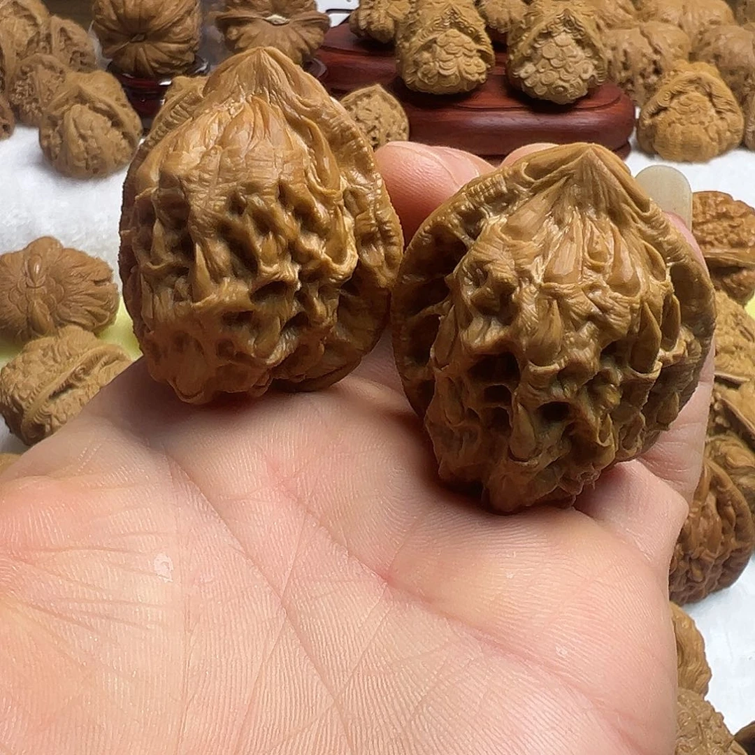 核桃大古石雕刻题材